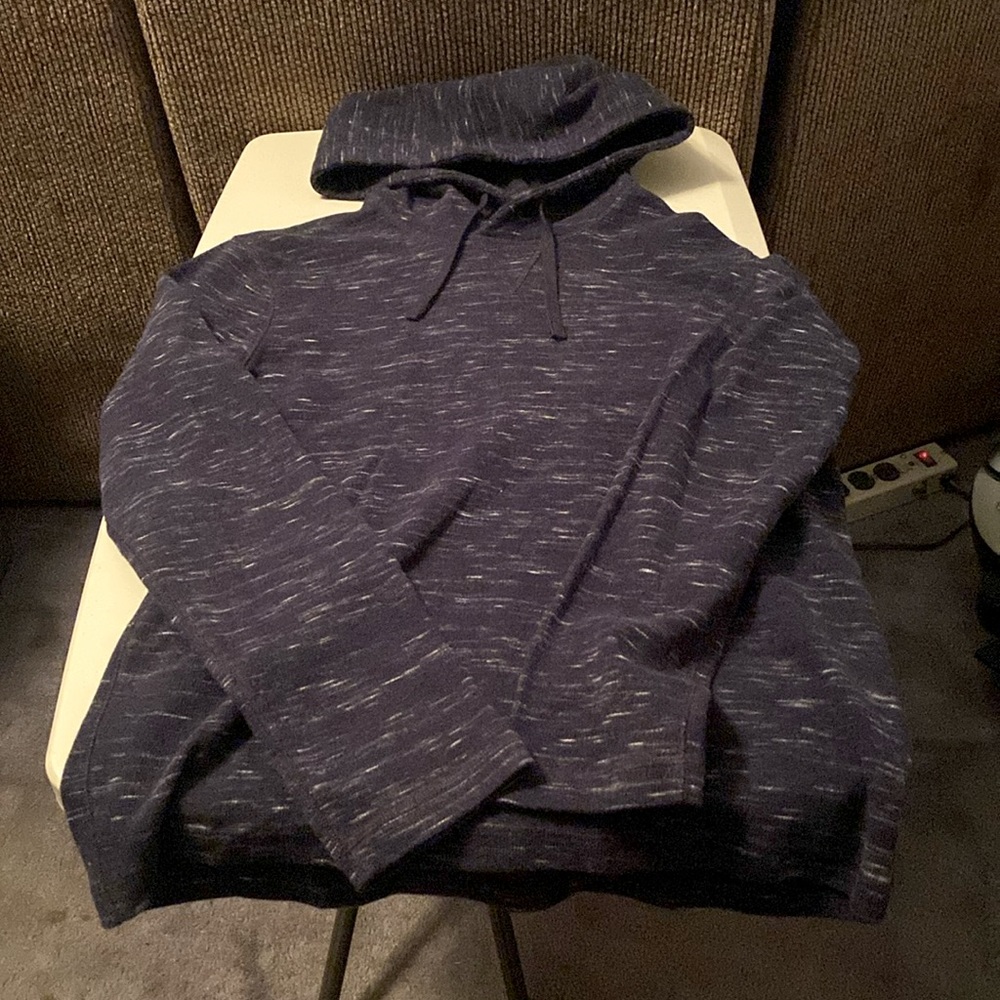Banana Republic longsleeve hooded sweatshirt. Dark Blue w/ white streaks. Size:S